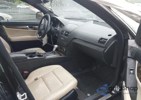 2008 Mercedes-Benz C 350 Sport из США, поврежденный, VIN WDDGF56X28F106480